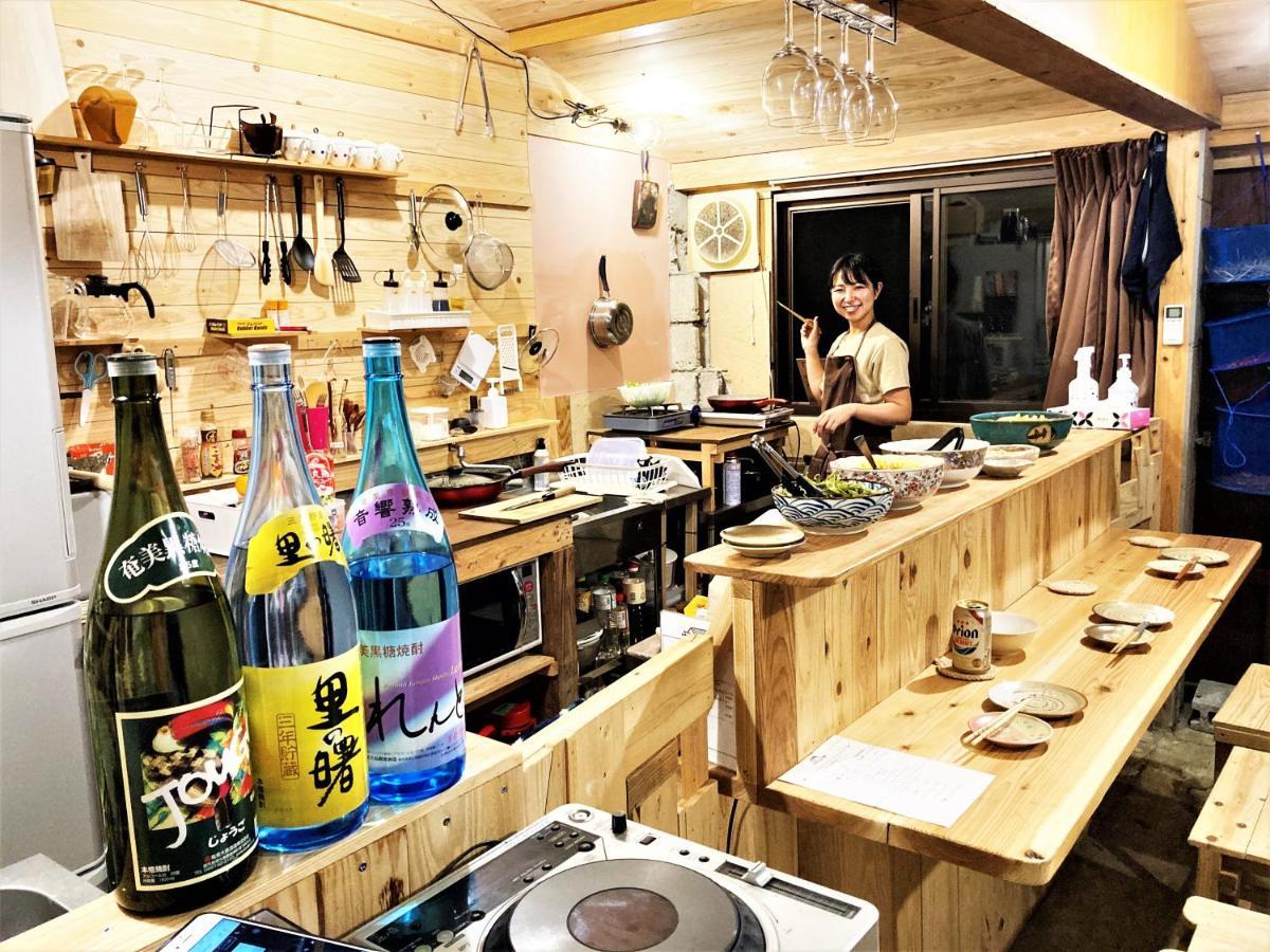 奄美ゲストハウス Hub A Nice Inn Setouchi  Экстерьер фото