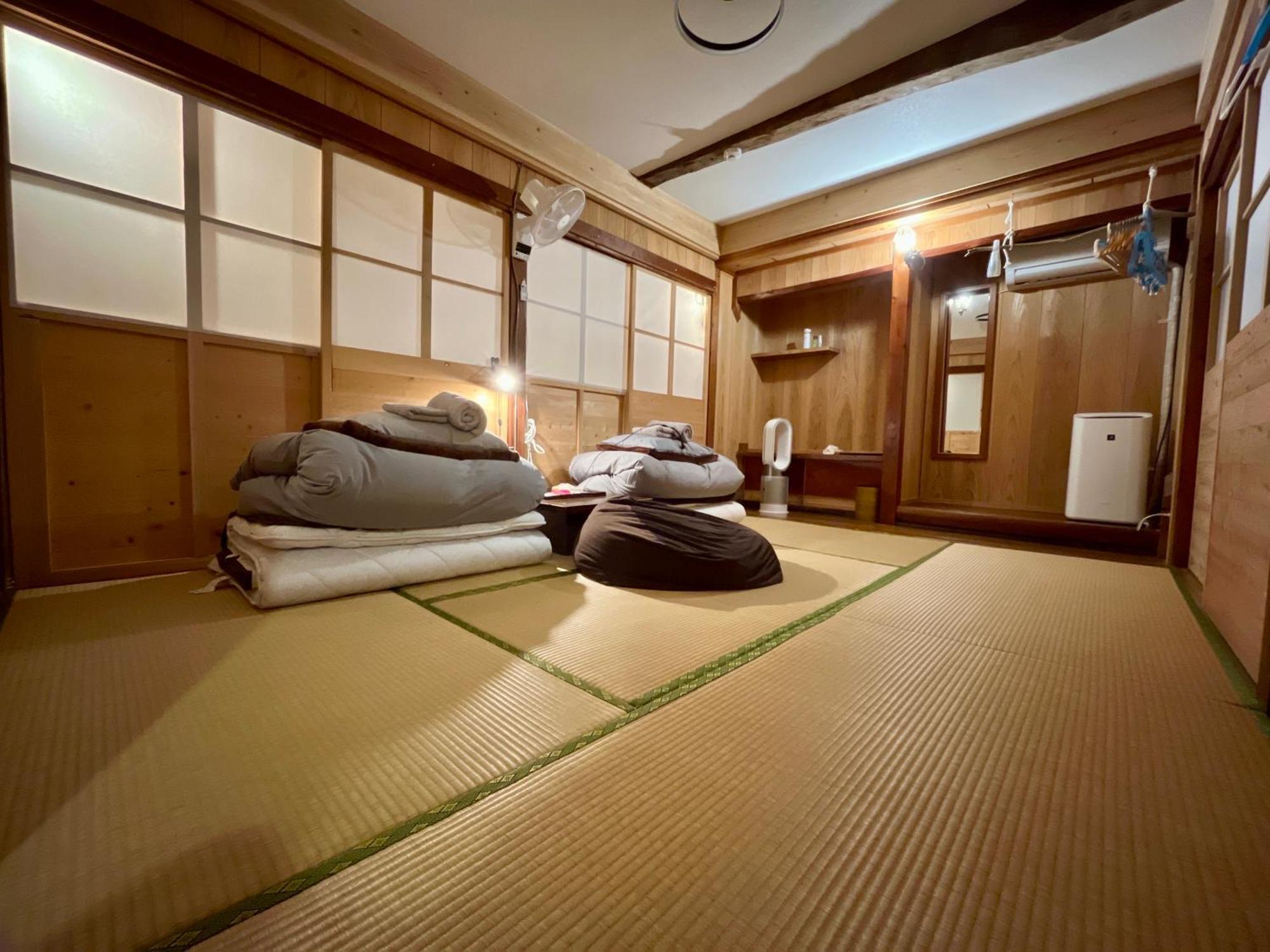 奄美ゲストハウス Hub A Nice Inn Setouchi  Экстерьер фото