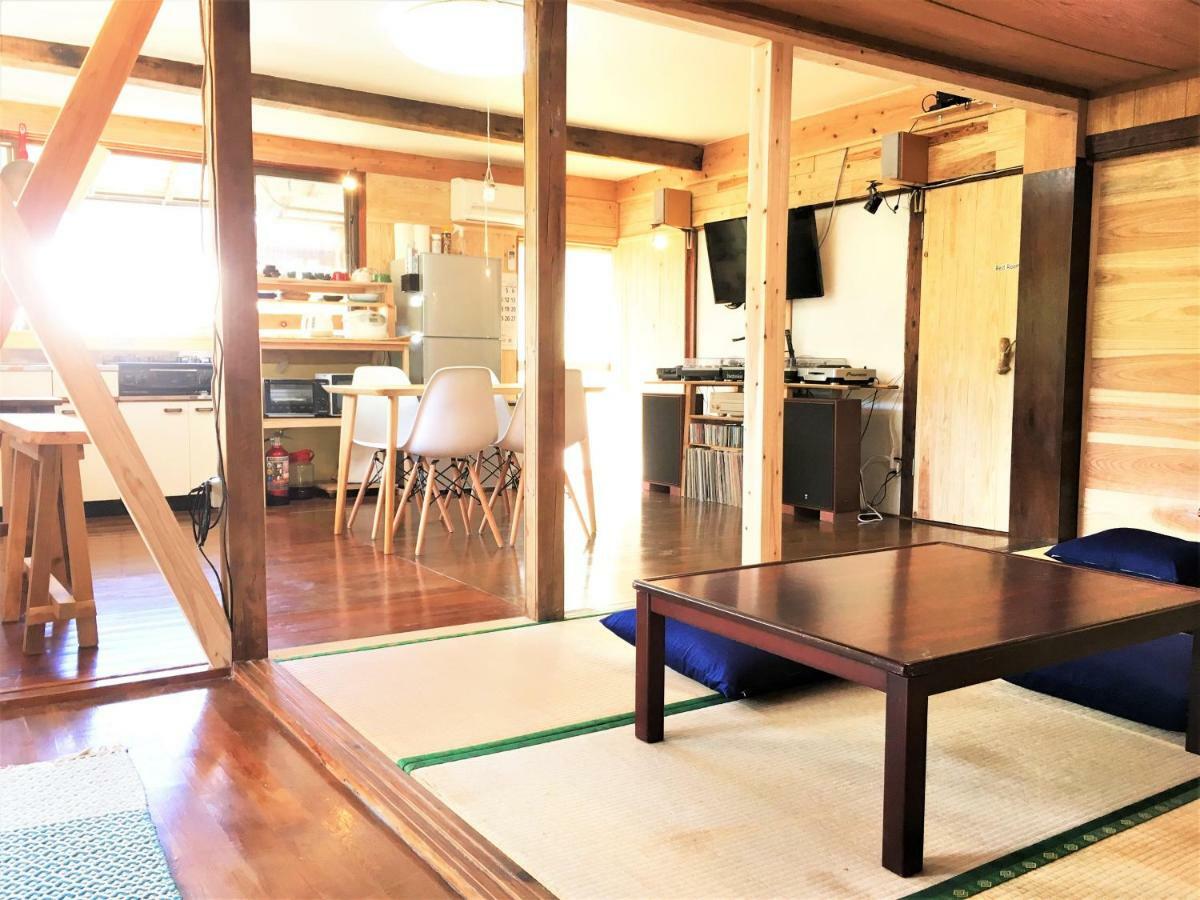 奄美ゲストハウス Hub A Nice Inn Setouchi  Экстерьер фото